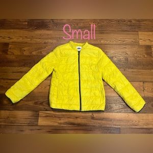 NWOT- Yellow Puffer Jacket with pockets- Size Small